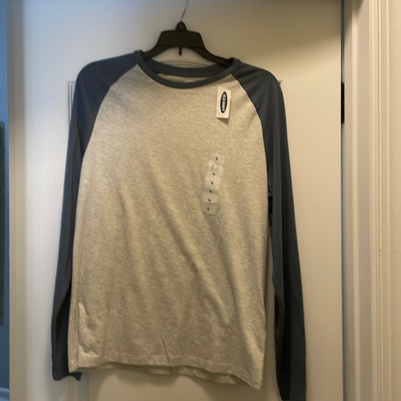 Old Navy men’s shirt - Picture 1 of 3